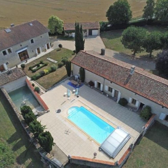AGENCE TIC RUFFEC : Maison / Villa | BLANZAY (86400) | 252.00m2 | 452 600 € 
