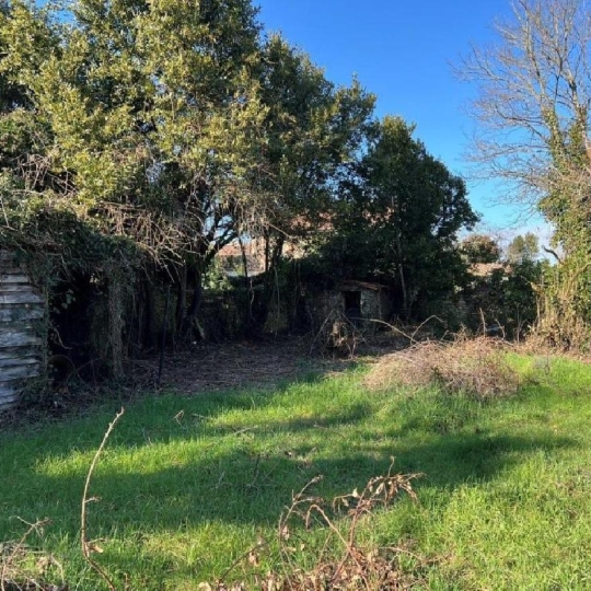  AGENCE TIC RUFFEC : Maison / Villa | RUFFEC (16700) | 93 m2 | 75 000 € 