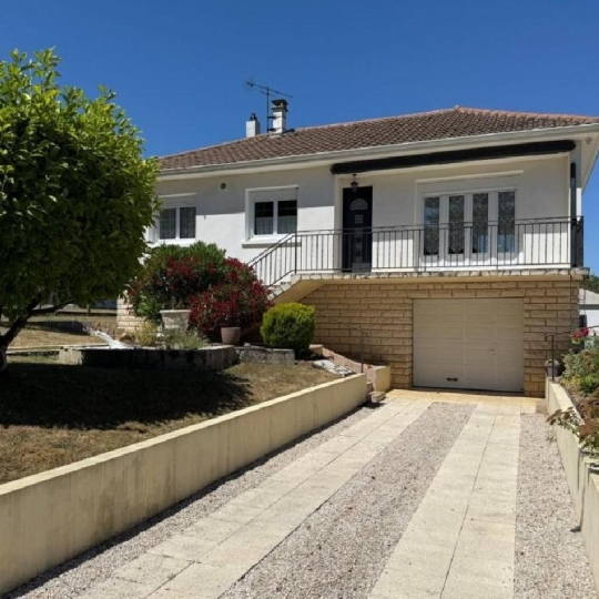  AGENCE TIC RUFFEC : Maison / Villa | RUFFEC (16700) | 97 m2 | 141 560 € 