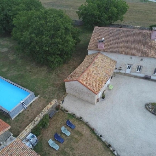  AGENCE TIC RUFFEC : Maison / Villa | SAUZE-VAUSSAIS (79190) | 405 m2 | 389 400 € 