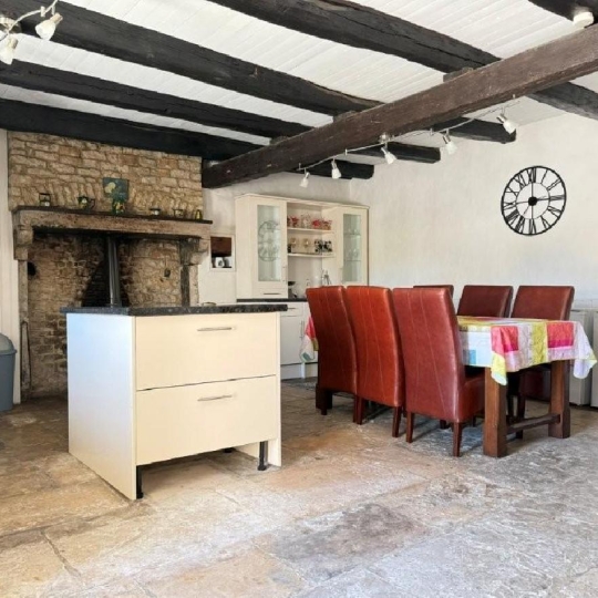  AGENCE TIC RUFFEC : Maison / Villa | CIVRAY (86400) | 240 m2 | 275 000 € 