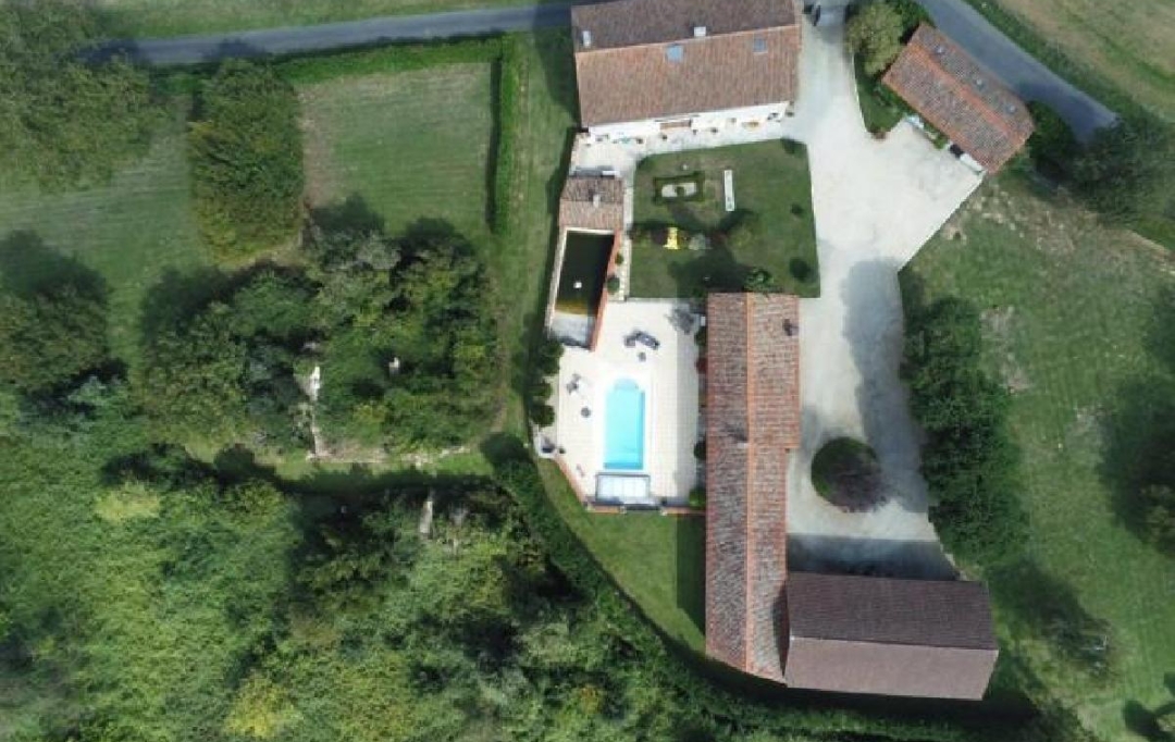 AGENCE TIC RUFFEC : Maison / Villa | BLANZAY (86400) | 252 m2 | 452 600 € 