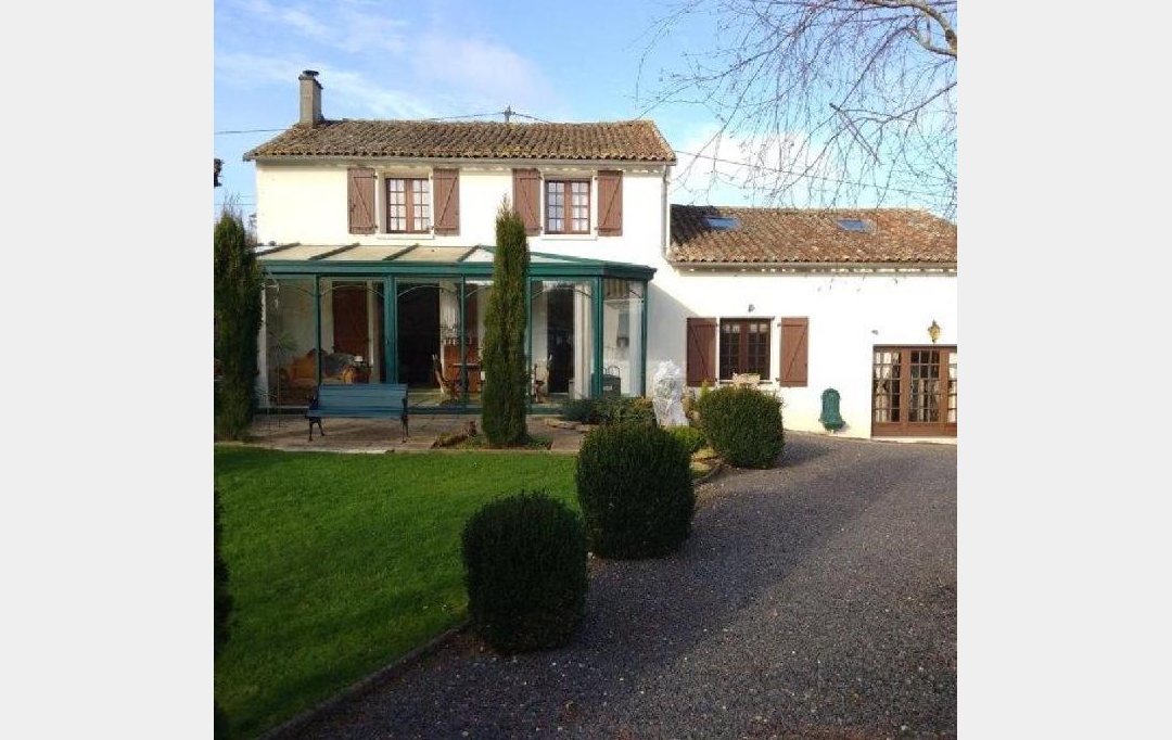 AGENCE TIC RUFFEC : Maison / Villa | SAUZE-VAUSSAIS (79190) | 174 m2 | 249 950 € 