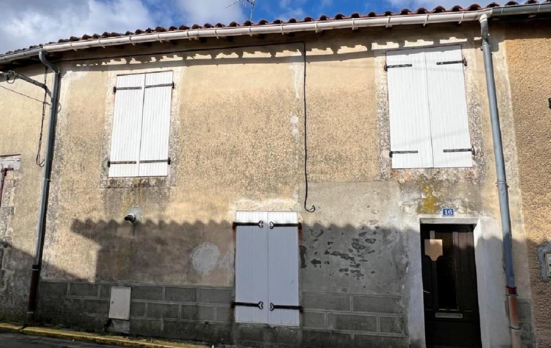 AGENCE TIC RUFFEC : Maison / Villa | RUFFEC (16700) | 93 m2 | 75 000 € 