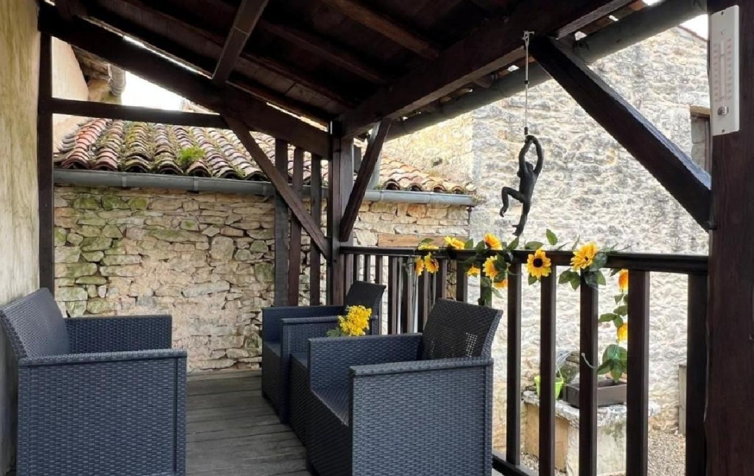 AGENCE TIC RUFFEC : Maison / Villa | NANTEUIL-EN-VALLEE (16700) | 105 m2 | 153 000 € 