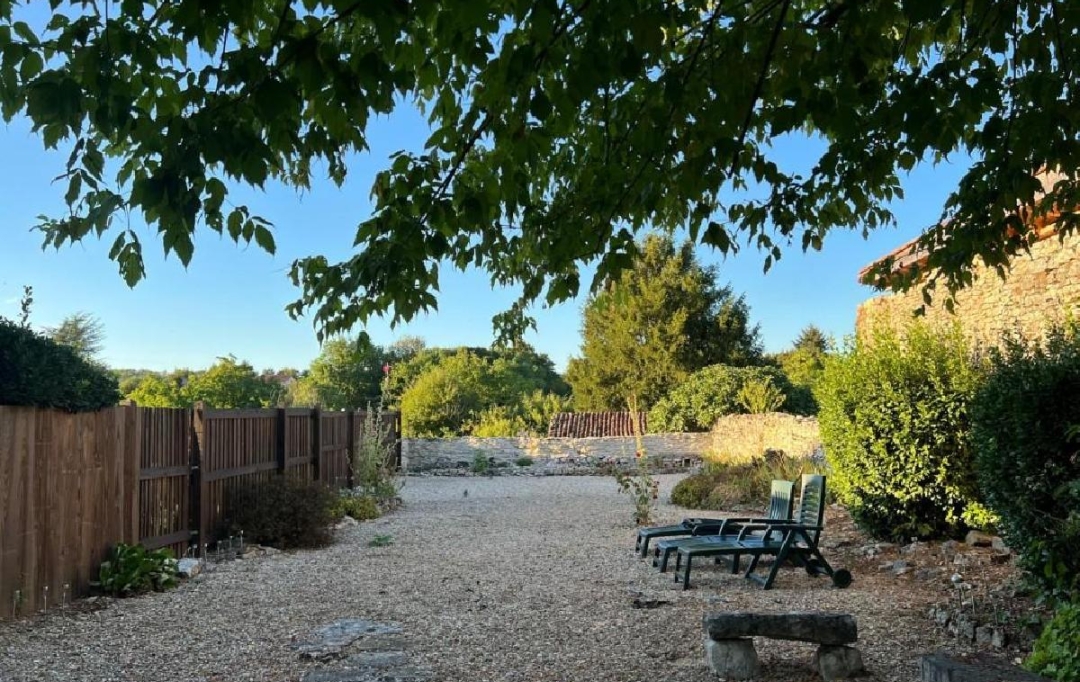 AGENCE TIC RUFFEC : Maison / Villa | NANTEUIL-EN-VALLEE (16700) | 105 m2 | 153 000 € 