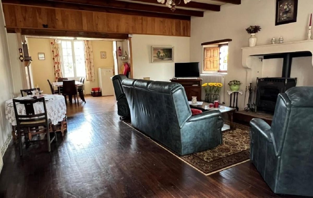 AGENCE TIC RUFFEC : Maison / Villa | NANTEUIL-EN-VALLEE (16700) | 105 m2 | 153 000 € 