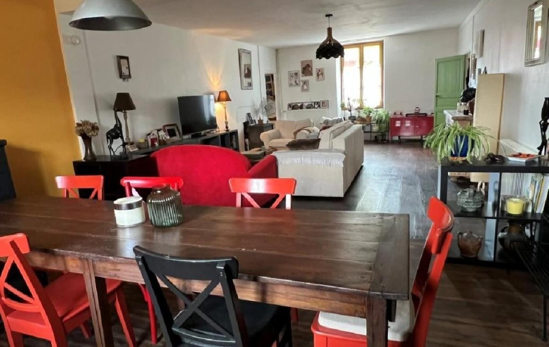 AGENCE TIC RUFFEC : Maison / Villa | SAUZE-VAUSSAIS (79190) | 273 m2 | 284 000 € 