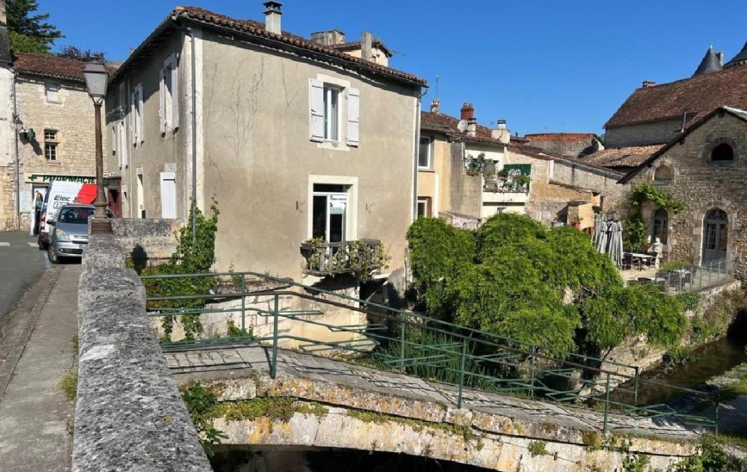 AGENCE TIC RUFFEC : Maison / Villa | VERTEUIL-SUR-CHARENTE (16510) | 95 m2 | 173 390 € 
