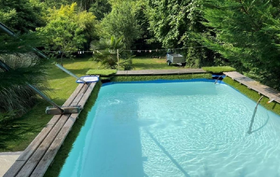 AGENCE TIC RUFFEC : Maison / Villa | NANTEUIL-EN-VALLEE (16700) | 97 m2 | 195 000 € 