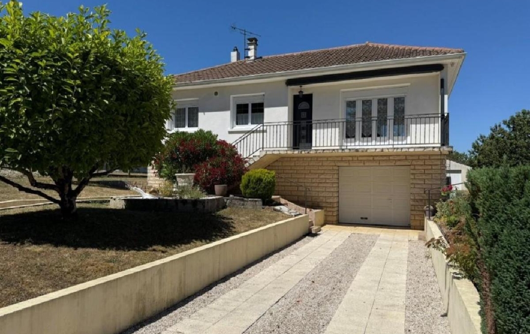 AGENCE TIC RUFFEC : Maison / Villa | RUFFEC (16700) | 97 m2 | 141 560 € 