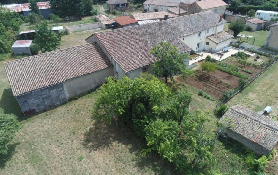 AGENCE TIC RUFFEC : Maison / Villa | SAUZE-VAUSSAIS (79190) | 162 m2 | 180 850 € 