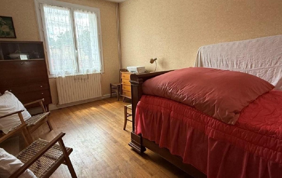 AGENCE TIC RUFFEC : Maison / Villa | SAUZE-VAUSSAIS (79190) | 162 m2 | 180 850 € 