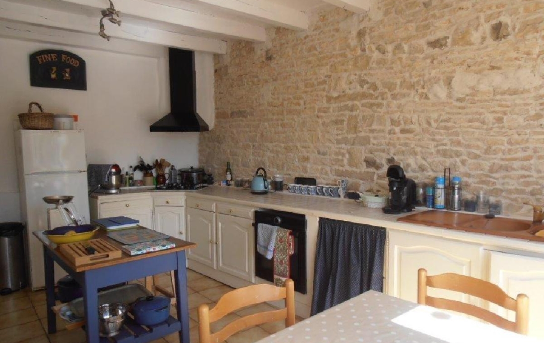 AGENCE TIC RUFFEC : Maison / Villa | CHAMPAGNE-MOUTON (16350) | 127 m2 | 139 785 € 