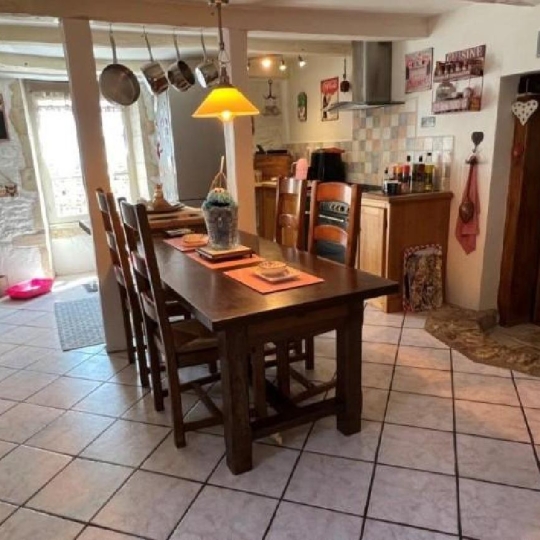  AGENCE TIC RUFFEC : House | NANTEUIL-EN-VALLEE (16700) | 313 m2 | 297 870 € 