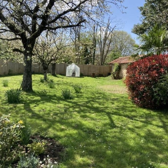 AGENCE TIC RUFFEC : Maison / Villa | CIVRAY (86400) | 202 m2 | 299 900 € 