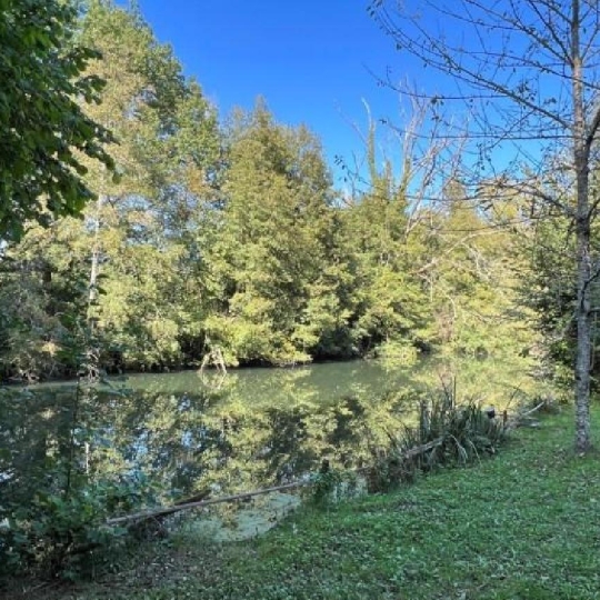  AGENCE TIC RUFFEC : Maison / Villa | CIVRAY (86400) | 177 m2 | 175 500 € 