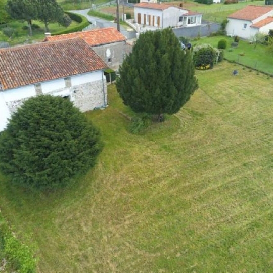  AGENCE TIC RUFFEC : Maison / Villa | CIVRAY (86400) | 84 m2 | 90 000 € 