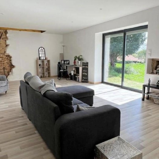  AGENCE TIC RUFFEC : Maison / Villa | CIVRAY (86400) | 84 m2 | 90 000 € 