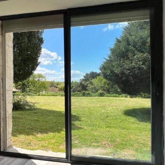  AGENCE TIC RUFFEC : Maison / Villa | CIVRAY (86400) | 84 m2 | 90 000 € 