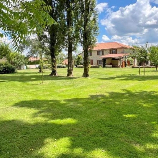  AGENCE TIC RUFFEC : Maison / Villa | CELLEFROUIN (16260) | 270 m2 | 342 600 € 