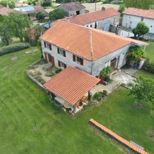  AGENCE TIC RUFFEC : Maison / Villa | CELLEFROUIN (16260) | 270 m2 | 342 600 € 
