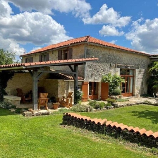  AGENCE TIC RUFFEC : Maison / Villa | CELLEFROUIN (16260) | 270 m2 | 342 600 € 