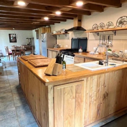  AGENCE TIC RUFFEC : Maison / Villa | CELLEFROUIN (16260) | 270 m2 | 324 950 &euro; 