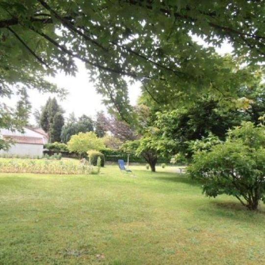  AGENCE TIC RUFFEC : Maison / Villa | VERTEUIL-SUR-CHARENTE (16510) | 220 m2 | 297 800 € 