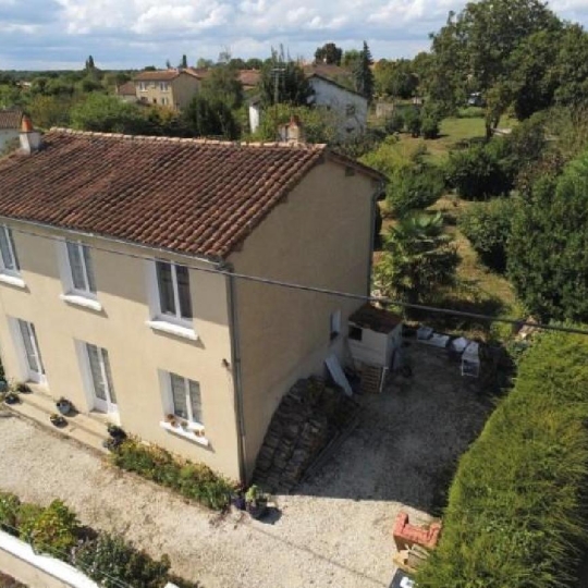 AGENCE TIC RUFFEC : Maison / Villa | CHARROUX (86250) | 96.00m2 | 99 950 € 