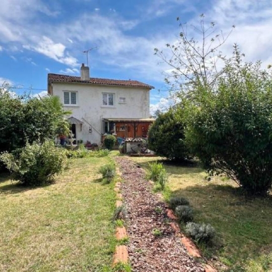  AGENCE TIC RUFFEC : Maison / Villa | CHARROUX (86250) | 96 m2 | 99 950 &euro; 