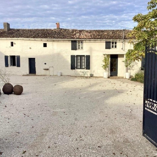  AGENCE TIC RUFFEC : Maison / Villa | SAUZE-VAUSSAIS (79190) | 136 m2 | 106 450 € 