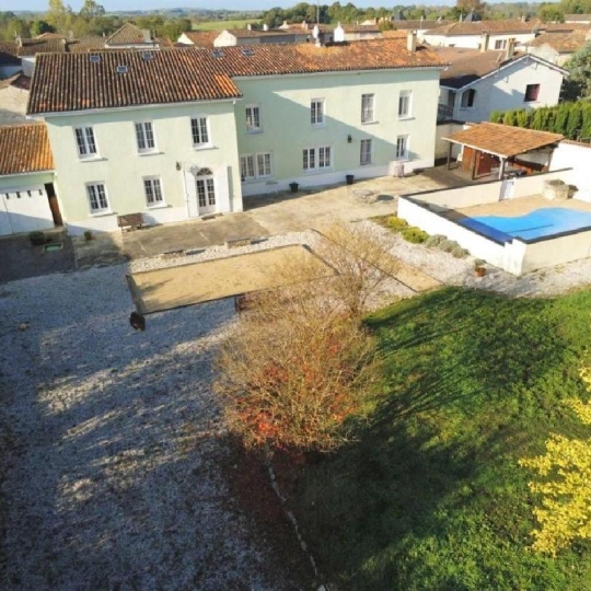AGENCE TIC RUFFEC : Maison / Villa | AIGRE (16140) | 302.00m2 | 442 000 € 