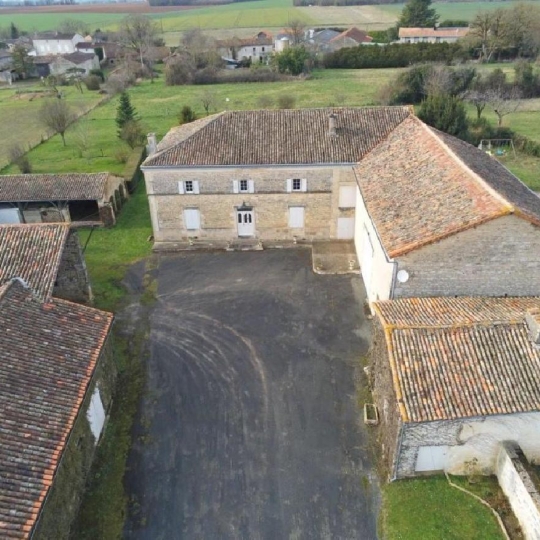  AGENCE TIC RUFFEC : Maison / Villa | VILLEFAGNAN (16240) | 210 m2 | 202 000 € 