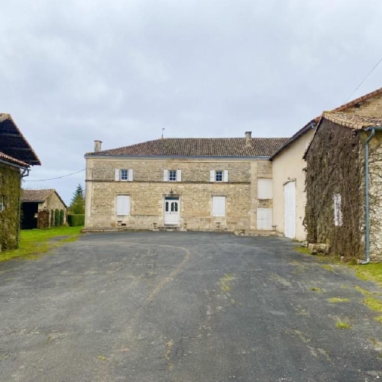  AGENCE TIC RUFFEC : Maison / Villa | VILLEFAGNAN (16240) | 210 m2 | 202 000 € 