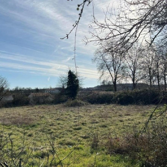  AGENCE TIC RUFFEC : House | RUFFEC (16700) | 0 m2 | 19 000 € 