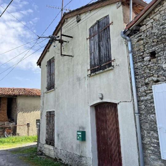  AGENCE TIC RUFFEC : Maison / Villa | CHAMPAGNE-MOUTON (16350) | 70 m2 | 15 000 € 
