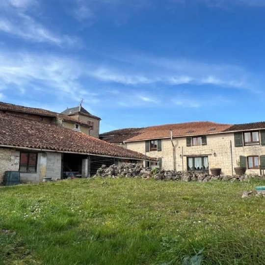AGENCE TIC RUFFEC : Maison / Villa | SAINT-CLAUD (16450) | 312.00m2 | 141 925 € 