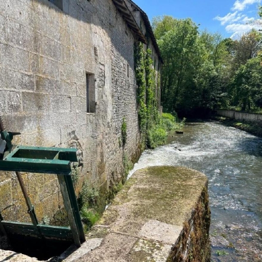  AGENCE TIC RUFFEC : House | VERTEUIL-SUR-CHARENTE (16510) | 129 m2 | 326 000 € 