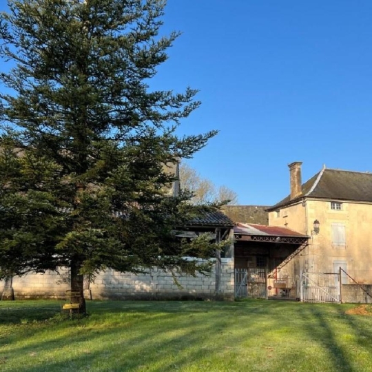  AGENCE TIC RUFFEC : House | VERTEUIL-SUR-CHARENTE (16510) | 129 m2 | 326 000 € 