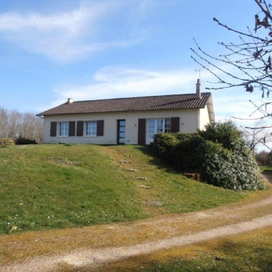 AGENCE TIC RUFFEC : Maison / Villa | CIVRAY (86400) | 113.00m2 | 185 000 € 