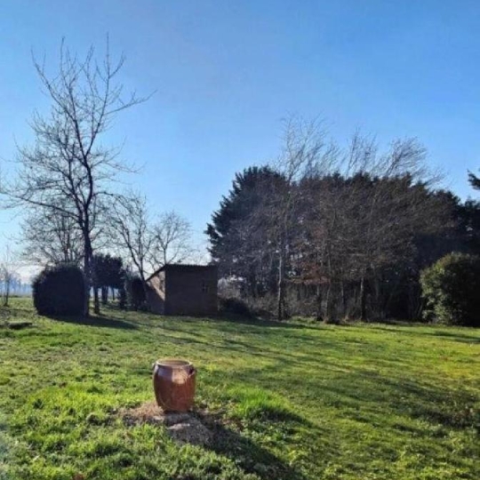  AGENCE TIC RUFFEC : Maison / Villa | CIVRAY (86400) | 113 m2 | 185 000 € 
