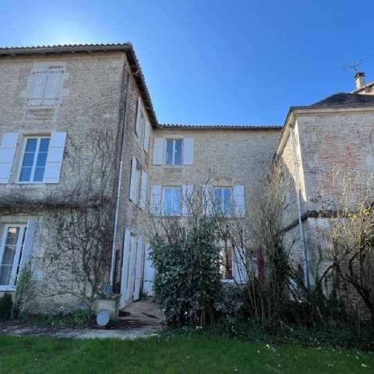 AGENCE TIC RUFFEC : Maison / Villa | RUFFEC (16700) | 455.00m2 | 449 000 € 