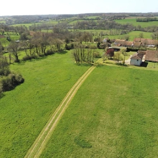  AGENCE TIC RUFFEC : Maison / Villa | CHARROUX (86250) | 104 m2 | 196 800 € 