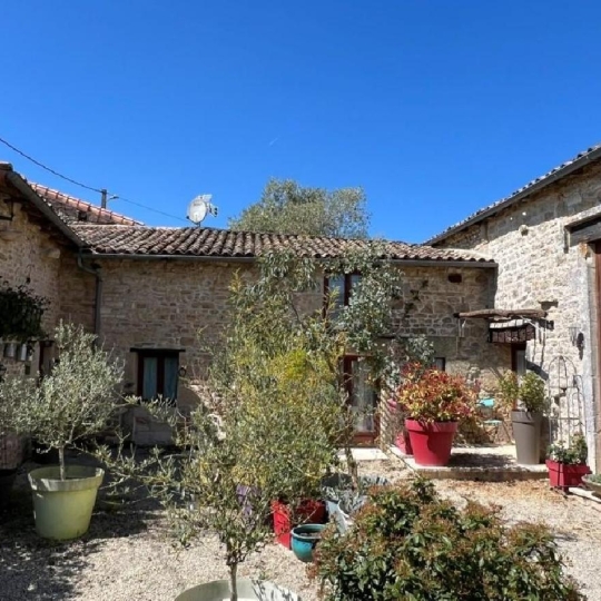  AGENCE TIC RUFFEC : Maison / Villa | RUFFEC (16700) | 228 m2 | 295 785 € 