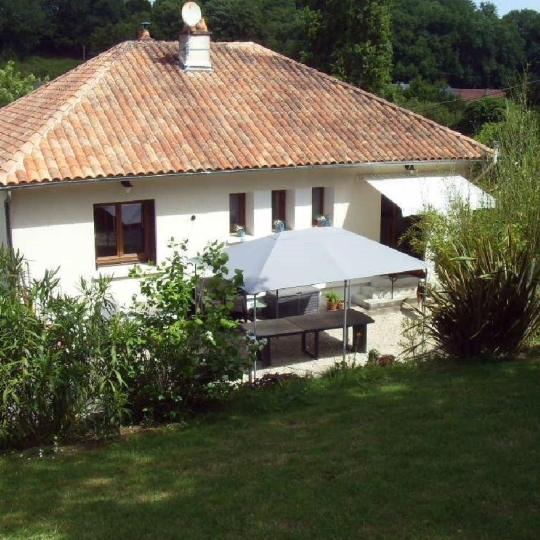  AGENCE TIC RUFFEC : Maison / Villa | CHARROUX (86250) | 129 m2 | 186 170 € 