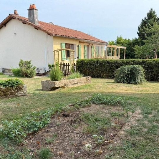  AGENCE TIC RUFFEC : Maison / Villa | CIVRAY (86400) | 81 m2 | 122 850 € 