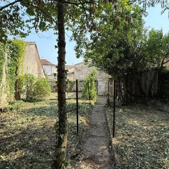  AGENCE TIC RUFFEC : Maison / Villa | RUFFEC (16700) | 103 m2 | 75 000 € 