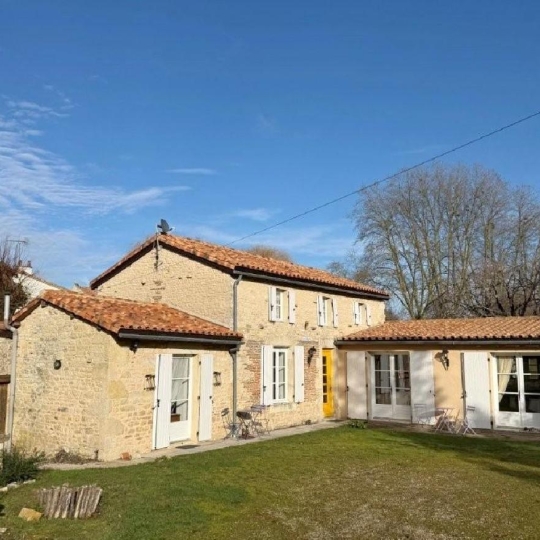 AGENCE TIC RUFFEC : Maison / Villa | RUFFEC (16700) | 106.00m2 | 336 500 € 