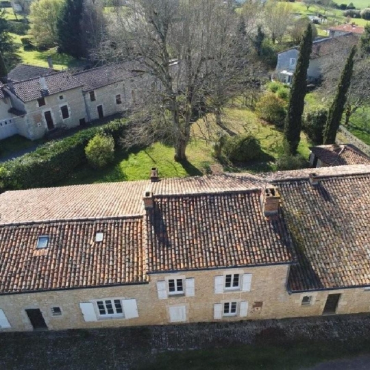  AGENCE TIC RUFFEC : Maison / Villa | RUFFEC (16700) | 207 m2 | 234 000 &euro; 